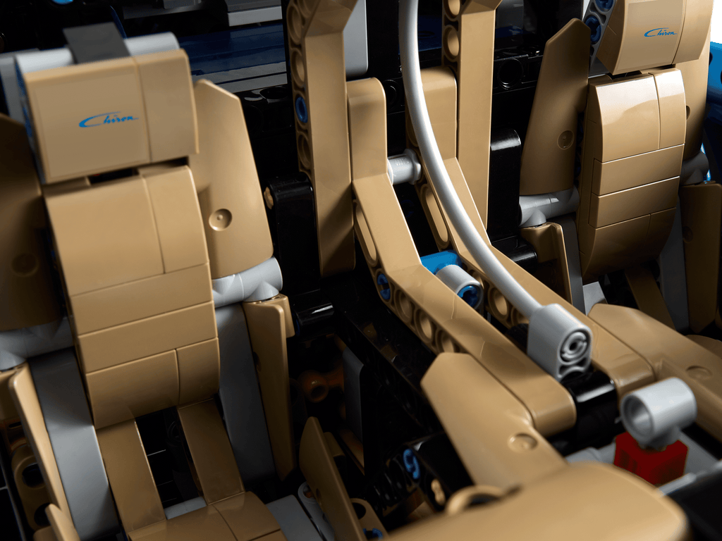 LEGO Bugatti Chiron TECHNIC 42083 (3599+pcs)