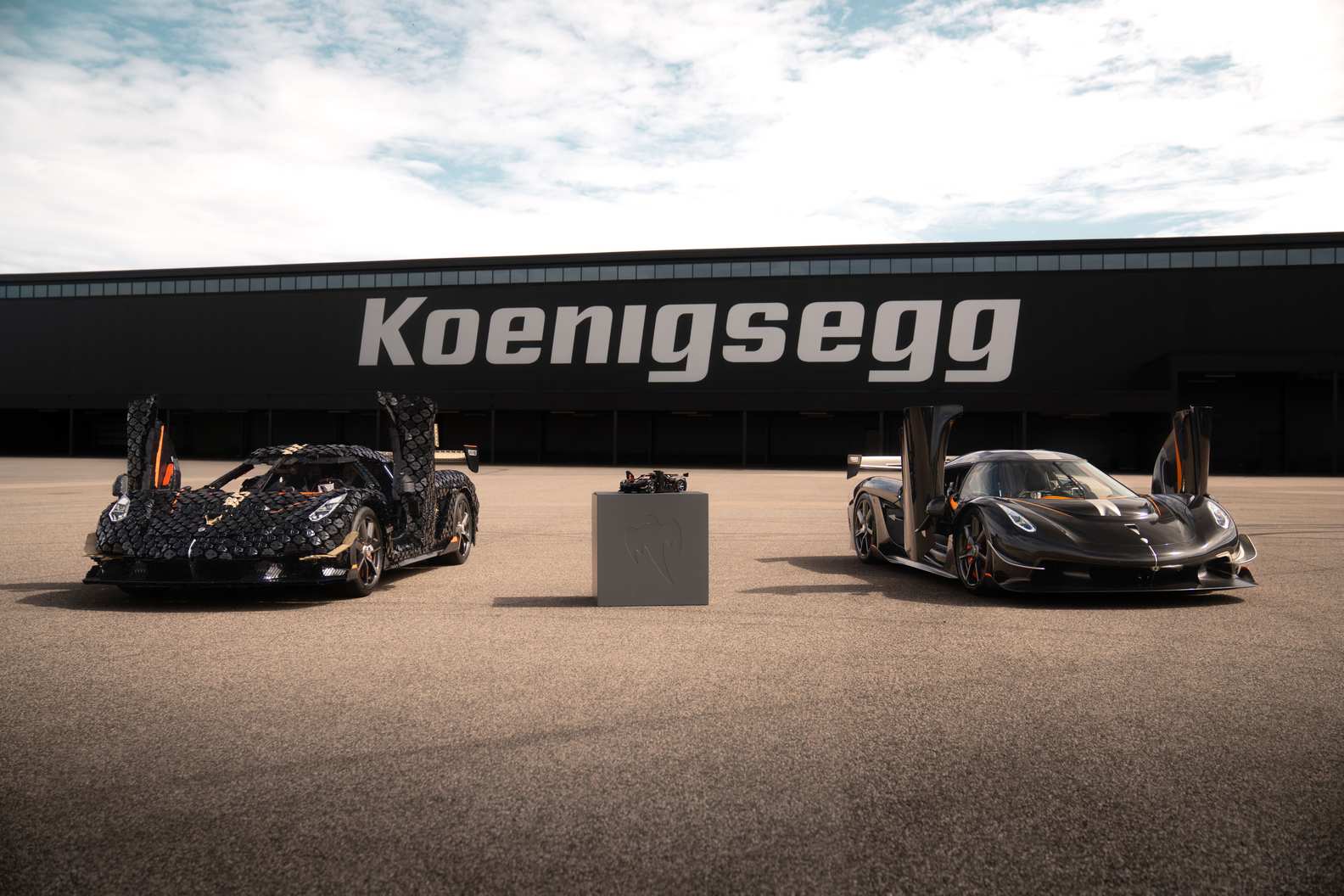 Koenigsegg Sadair’s Spear Megacar #42232 (4104+pcs)