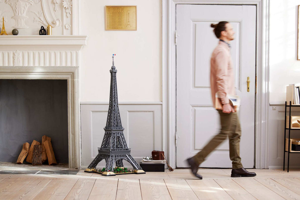 LEGO Eiffel tower 10307 (10001+pcs)