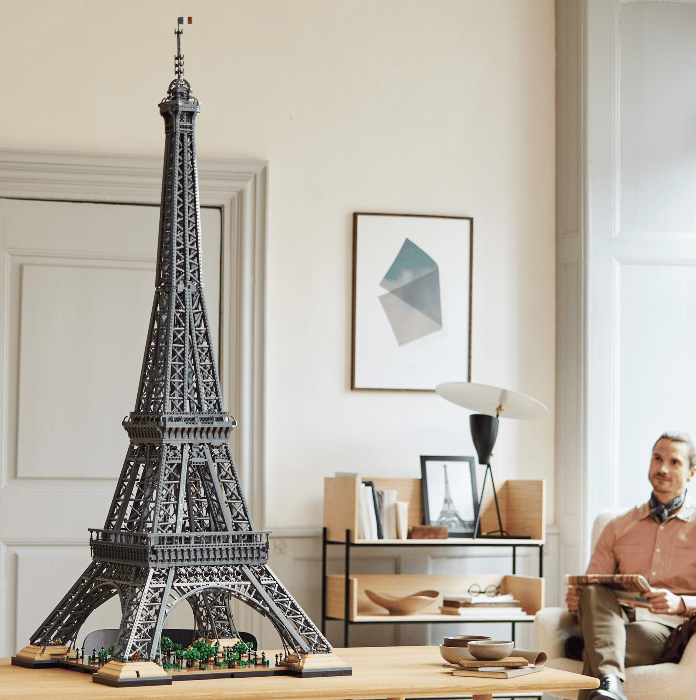 LEGO Eiffel tower 10307 (10001+pcs)