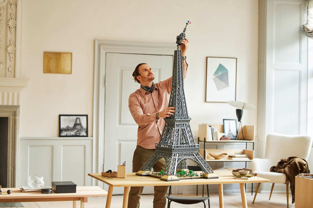 LEGO Eiffel tower 10307 (10001+pcs)