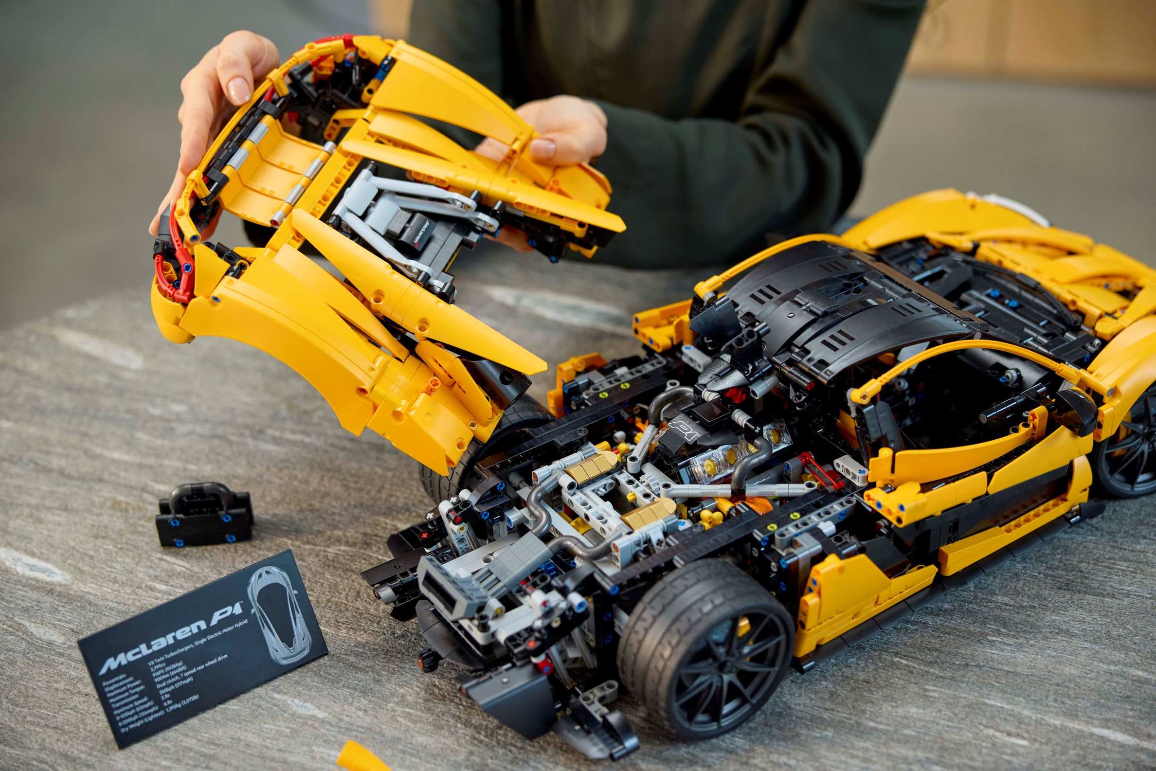 LEGO McLaren P1 TECHNIC 42172 (3893+pcs)