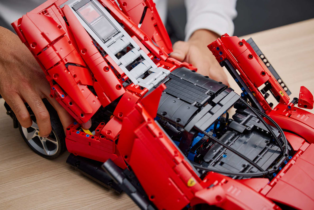 LEGO Ferrari Daytona SP3 TECHNIC 42143 (3778+pcs)
