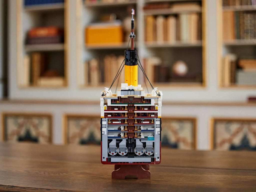 LEGO Titanic 10294 (9090+pcs)