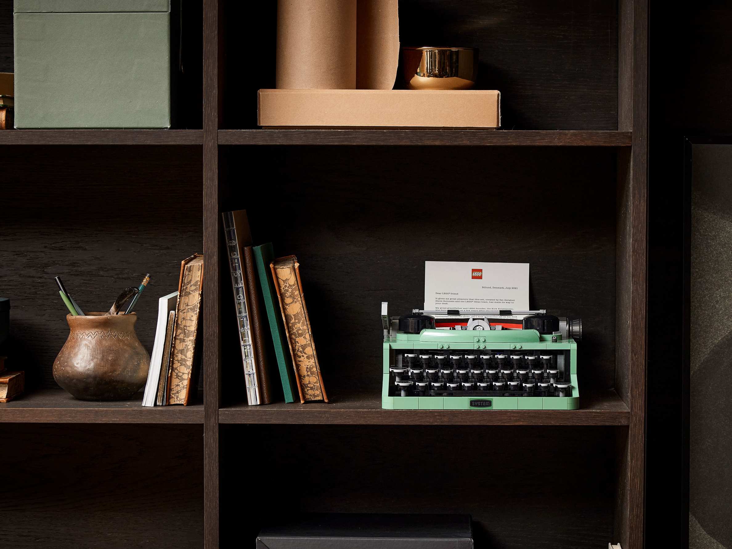 Typewriter IDEAS #21327 (2079+pcs)