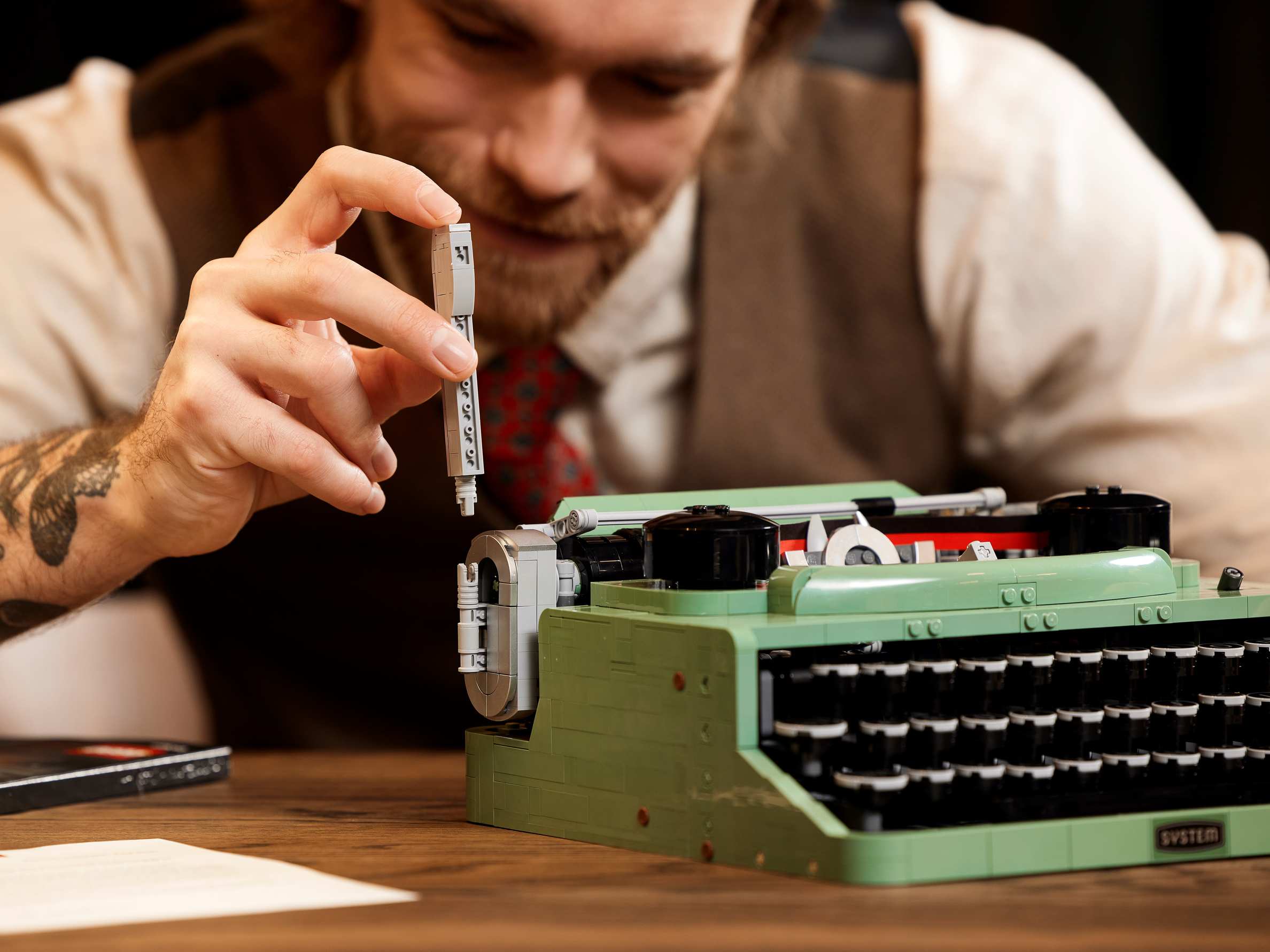 Typewriter IDEAS #21327 (2079+pcs)