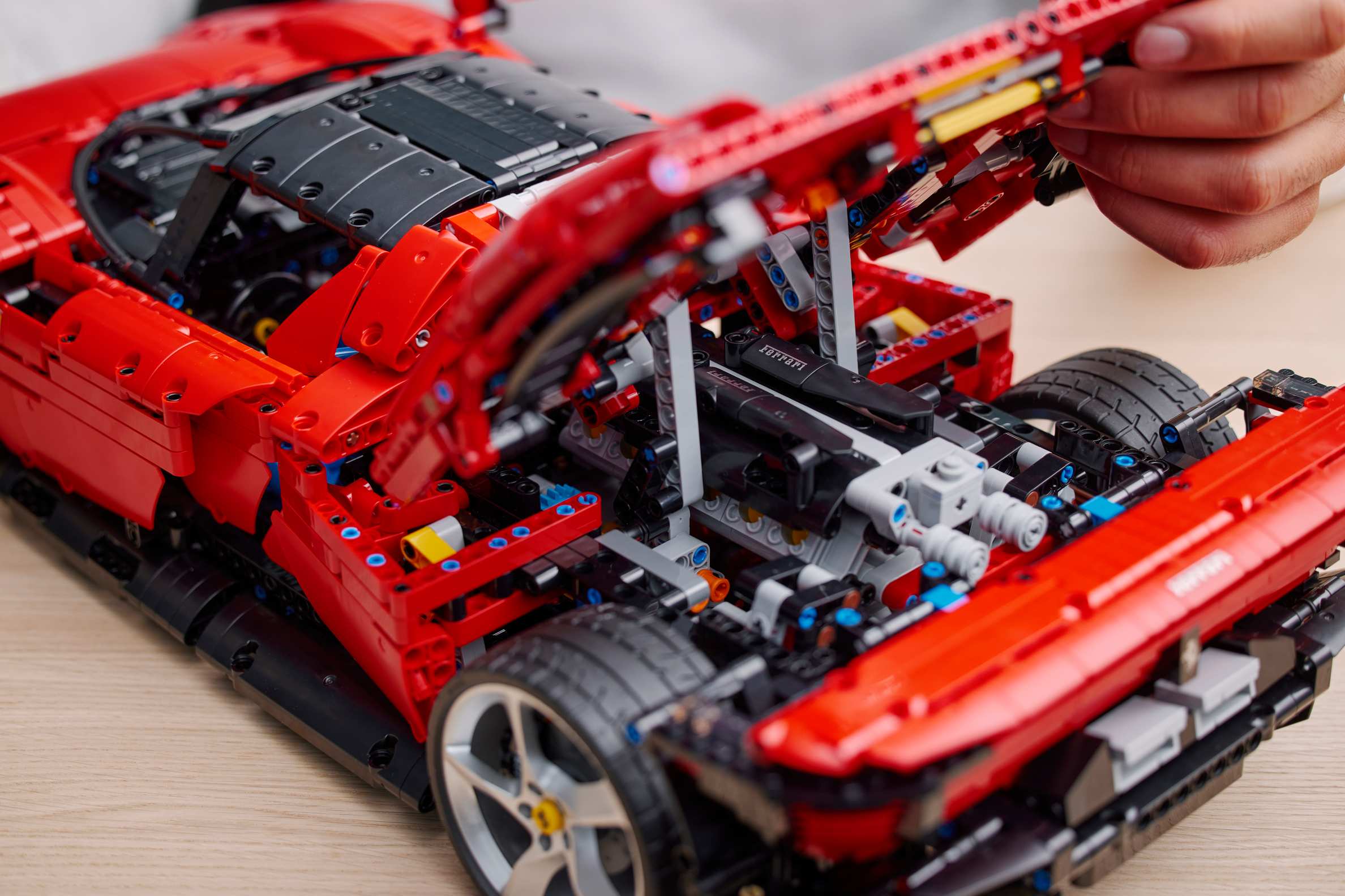 LEGO Ferrari Daytona SP3 TECHNIC 42143 (3778+pcs)